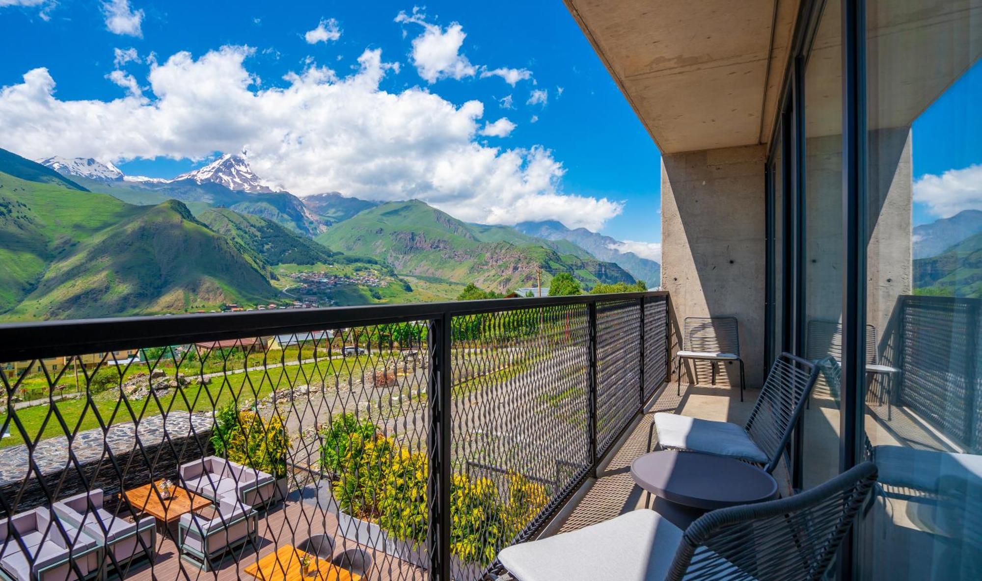 Step Inn - Kazbegi Exterior foto