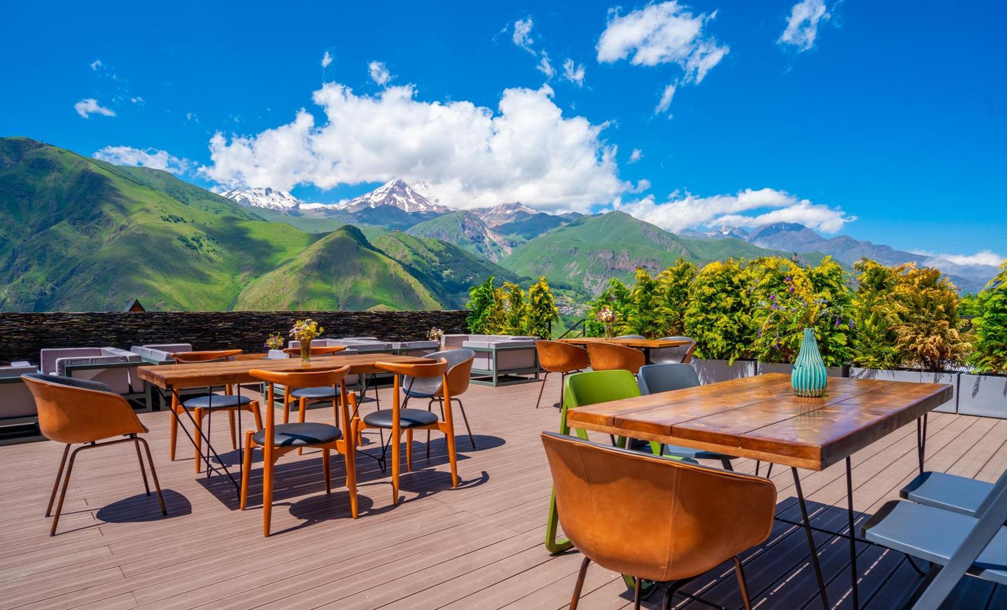 Step Inn - Kazbegi Exterior foto